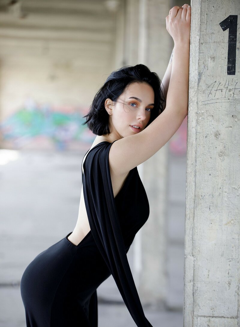 Лариса, 27